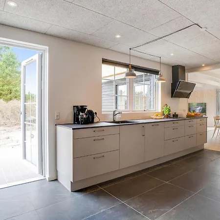 Holiday home Amazing In Henne With Kitchen