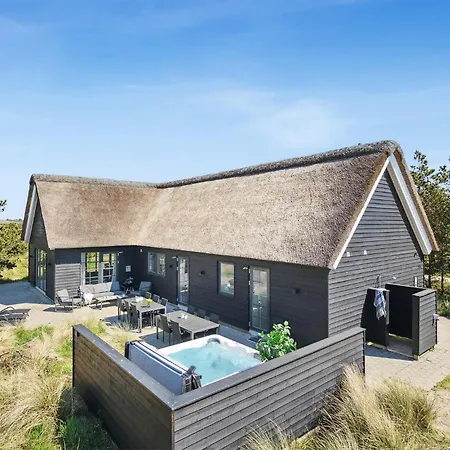 Amazing In Henne With Kitchen *